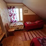 Majatalo Pihlajapuu * Nurmes