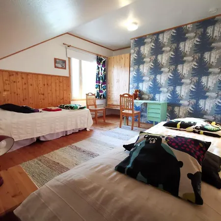 Majatalo Pihlajapuu *