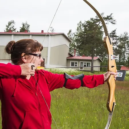 Majatalo Pihlajapuu *