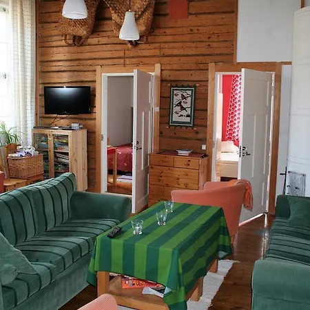 게스트하우스 Majatalo Pihlajapuu *