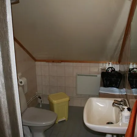 게스트하우스 Majatalo Pihlajapuu 누르메스